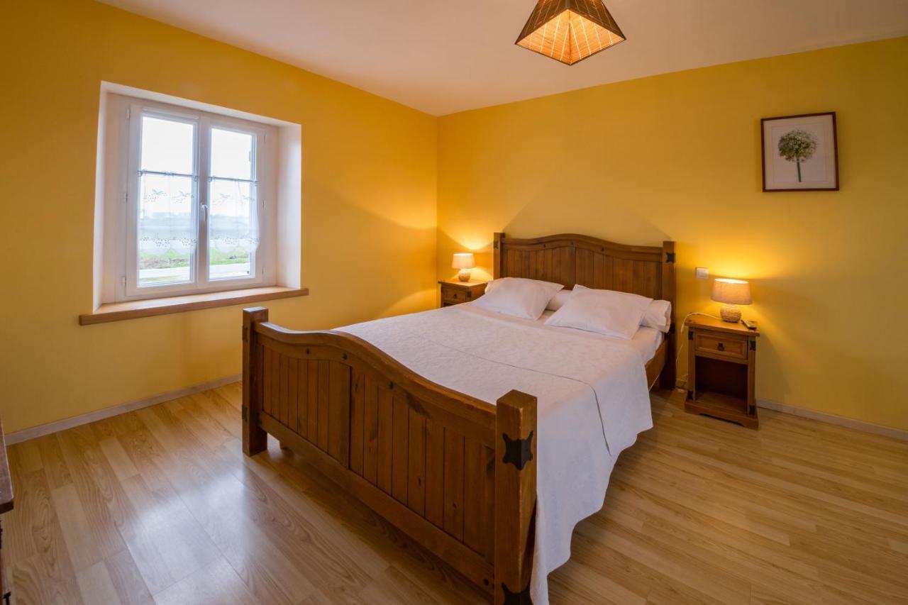 La Cle Des Champs Des Abers Bed & Breakfast Saint-Pabu  Exterior photo